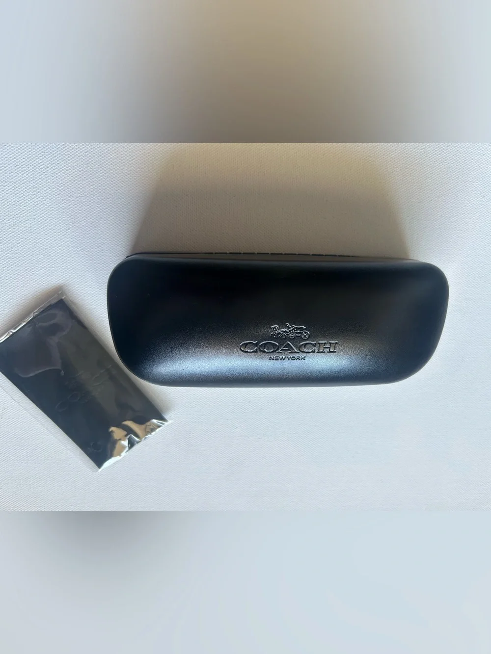 Coach New York Hardshell Eyeglass Sunglasses Case Clamshell w/ Cleaning Cloth